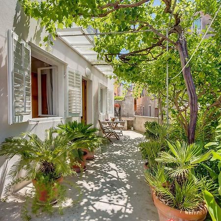 Apartman Pia Mali Losinj Exterior photo