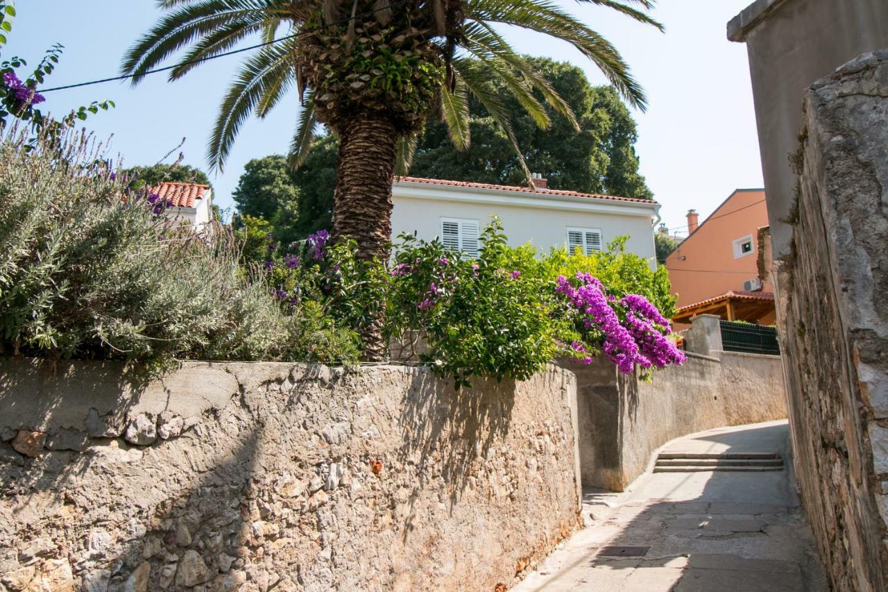 Apartman Pia Mali Losinj Exterior photo