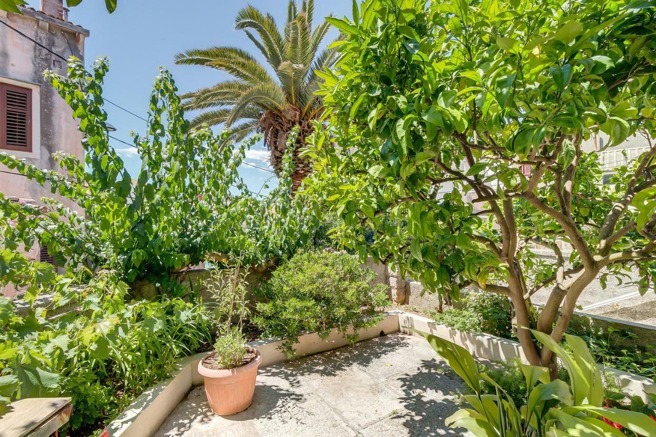 Apartman Pia Mali Losinj Exterior photo