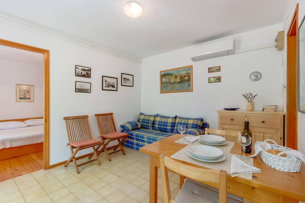 Apartman Pia Mali Losinj Exterior photo