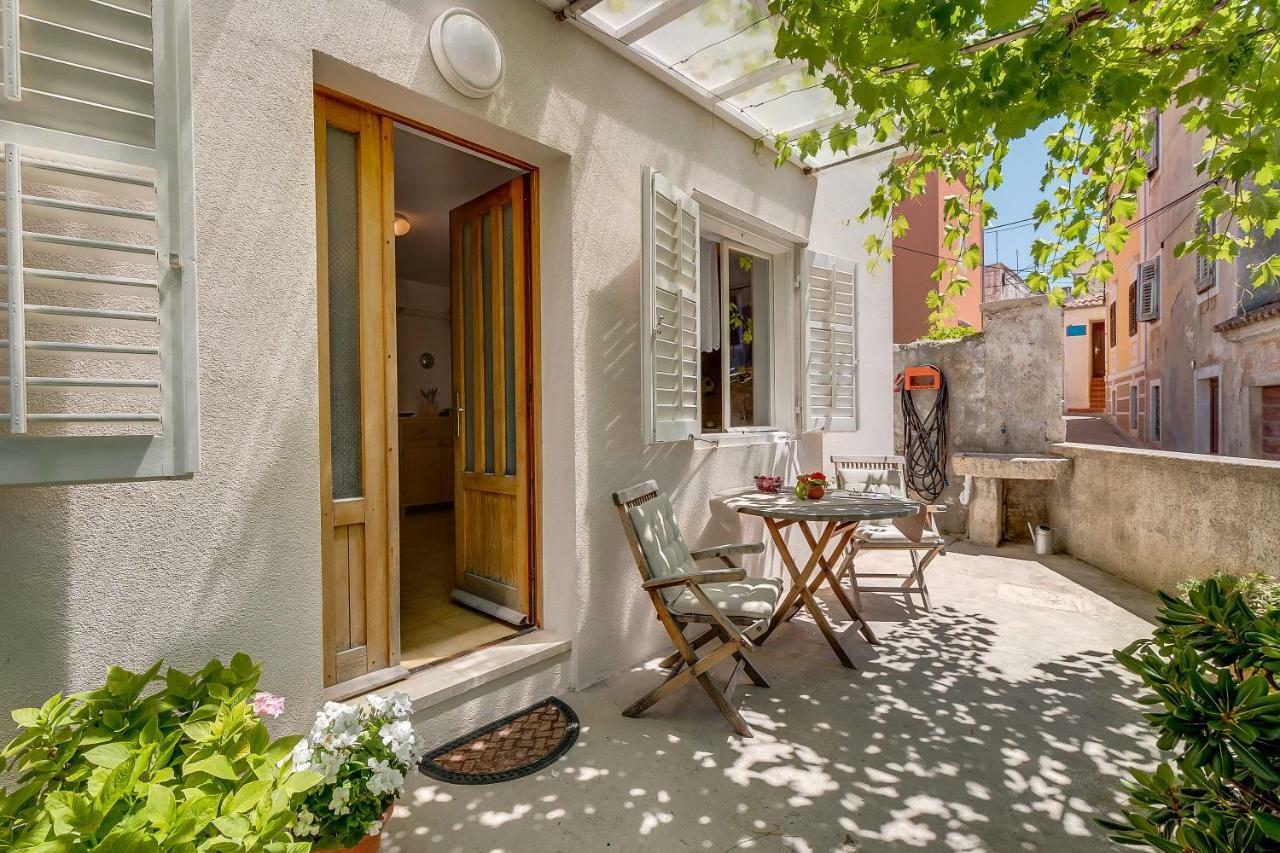 Apartman Pia Mali Losinj Exterior photo