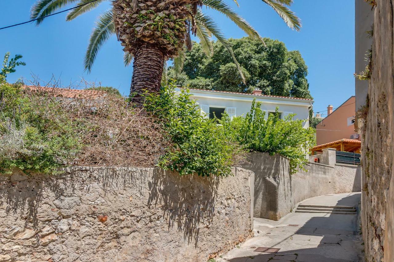 Apartman Pia Mali Losinj Exterior photo